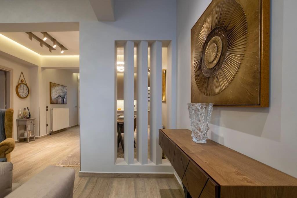 Maison De Luxx A10, Cozy Apartment With Garden In Larissa Buitenkant foto